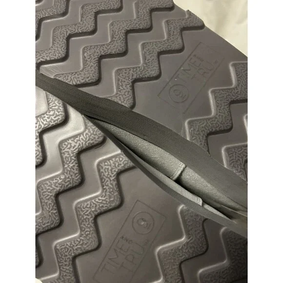 time and tru women's genuine suede platform cozy boots size 9 NWT Silver Sparkle - Picture 7 of 7